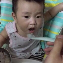 8个月宝宝吃瓜视频,8个月宝宝快乐探索新食光