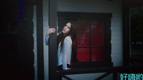 黑妞吃瓜视频在线播放,带你领略网络红人的魅力瞬间