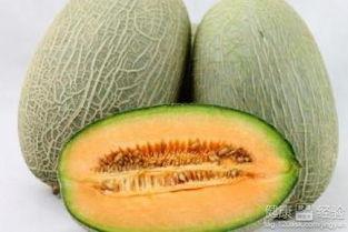 武汉吃哈密瓜视频最新,哈密瓜美食视频走红网络