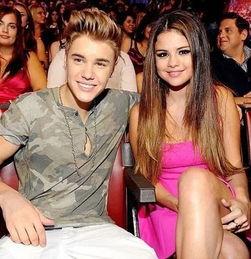 国内明星吃瓜赛琳娜视频,赛琳娜视频引发吃瓜热潮