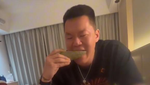 吃瓜吃东西的视频大全,美食诱惑，视觉盛宴