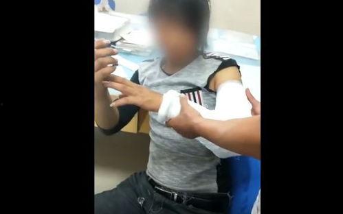 网红吃瓜挨揍视频播放,网络暴力与道德底线