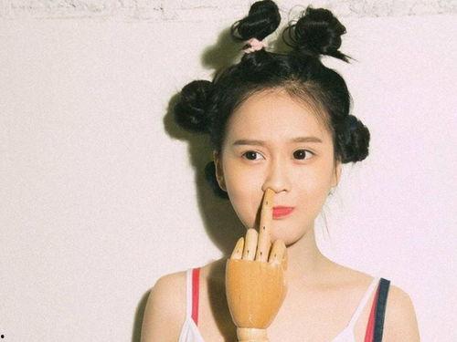 赵本山女儿吃瓜视频,揭秘娱乐圈幕后故事