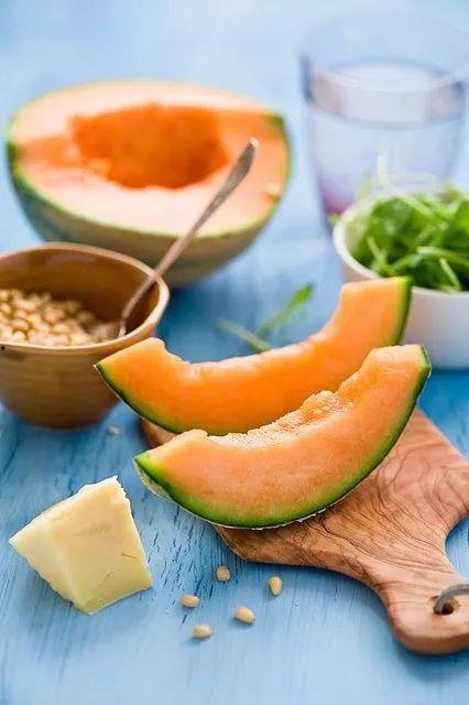 顶呱呱吃哈密瓜视频,一场甜蜜的视觉盛宴