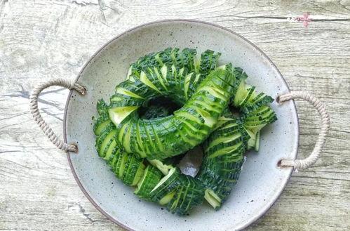 吃五月瓜视频教程大全,轻松掌握瓜类美食制作技巧